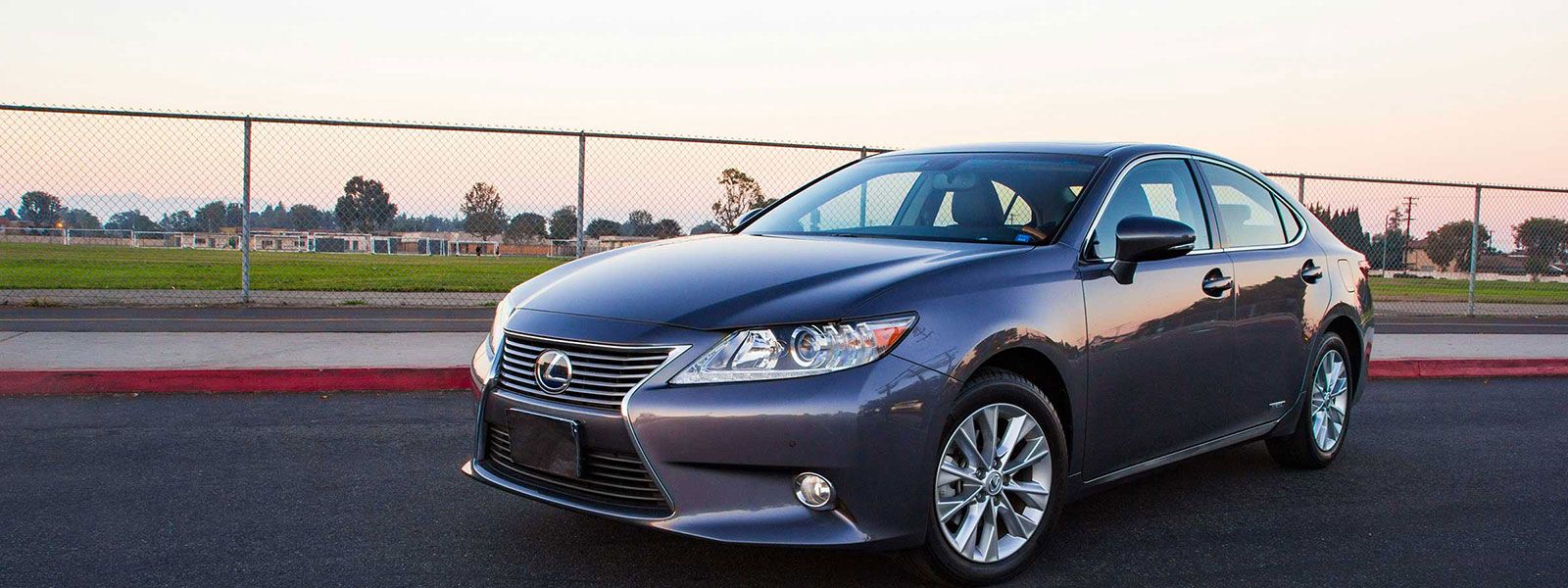 Slider image of Lexus car